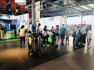 南京科技馆基础科学展区正式向公众开放
