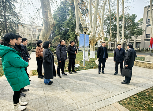 走访校园 推动科普资源共建共享 ——南京科普教育基地应用协会理事长团队调研活动